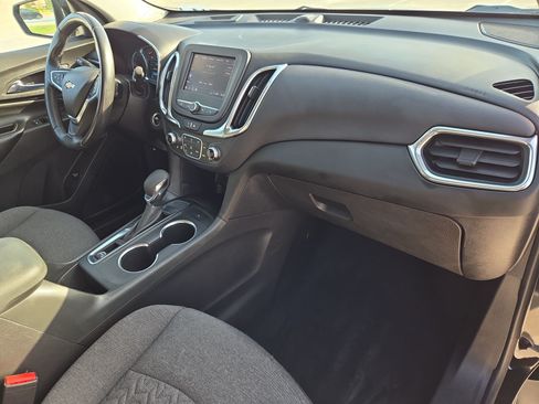 Used 2022 Chevrolet Equinox LT FWD image 32