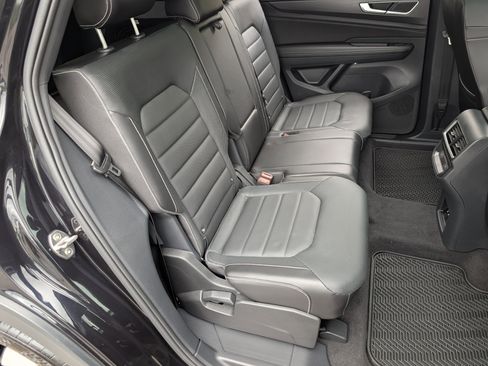 Used 2024 Volkswagen Atlas Cross Sport SEL AWD/4WD image 20