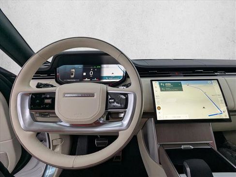 New 2026 Land Rover Range Rover Long Wheelbase SE image 13