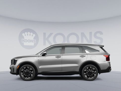Used 2025 Kia Sorento S w/ Panoramic Sunroof Package FWD image 2