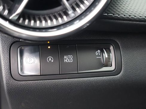 New 2026 Chevrolet Equinox LT w/ Convenience Package II FWD image 19