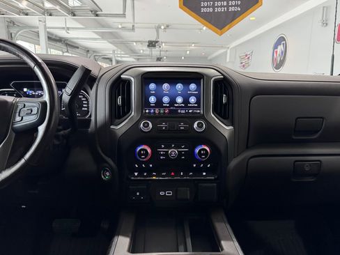 Certified 2022 GMC Sierra 3500 Denali w/ Denali Ultimate Package image 21