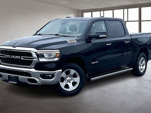 Used 2019 RAM 1500 Big Horn AWD/4WD image 3