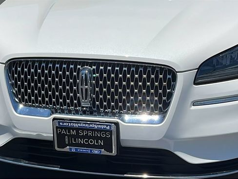 Certified 2022 Lincoln Corsair FWD w/ Premium Package image 3