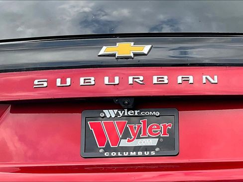 New 2025 Chevrolet Suburban Premier AWD/4WD image 8