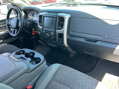 Used 2017 RAM 1500 Big Horn AWD/4WD image 35