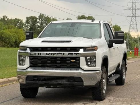 Used 2021 Chevrolet Silverado 2500 LT AWD/4WD image 6