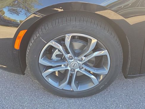 New 2026 Chrysler Pacifica Pinnacle w/ Trailer Tow Group FWD image 11
