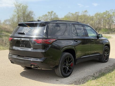 Used 2023 Chevrolet Traverse Premier w/ Redline Edition AWD/4WD image 7