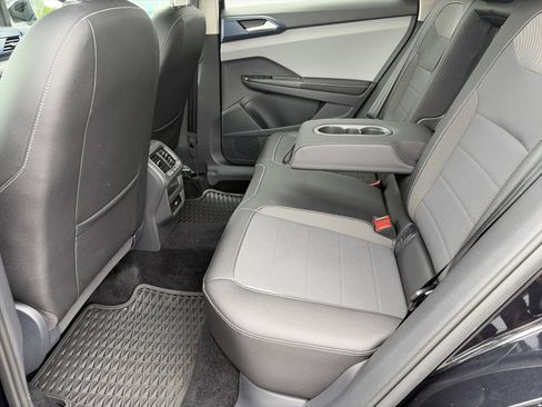 Certified 2024 Volkswagen Taos SE AWD/4WD image 24