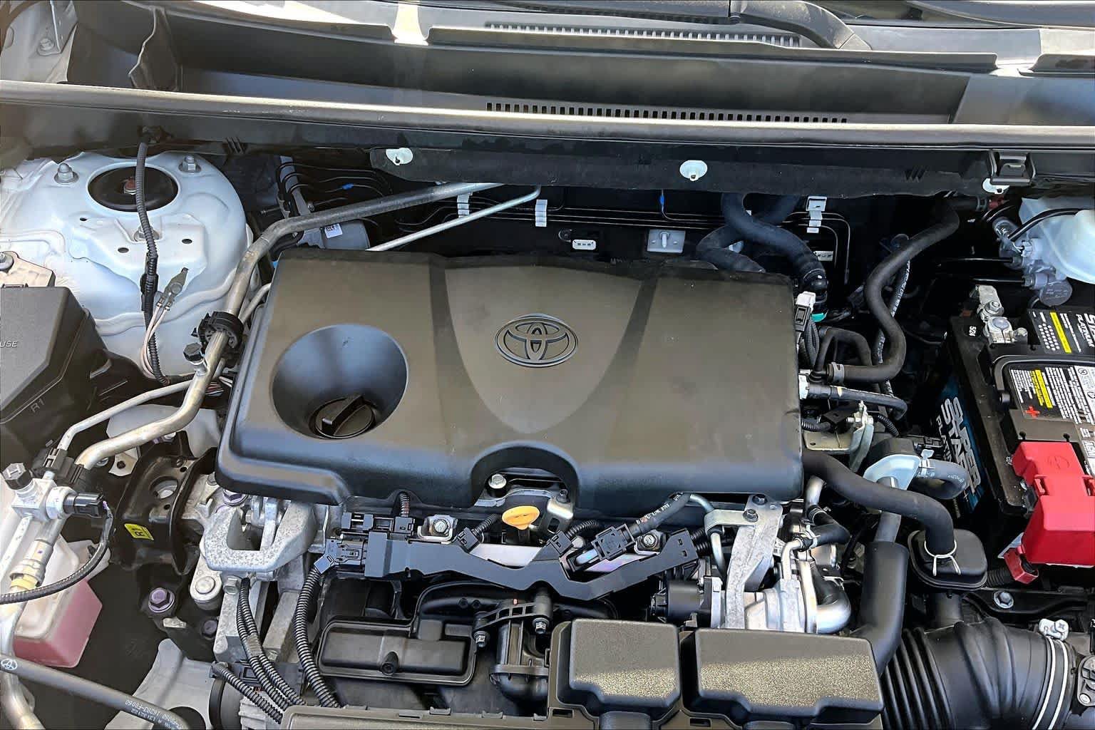 Used 2019 Toyota RAV4 XLE FWD image 33