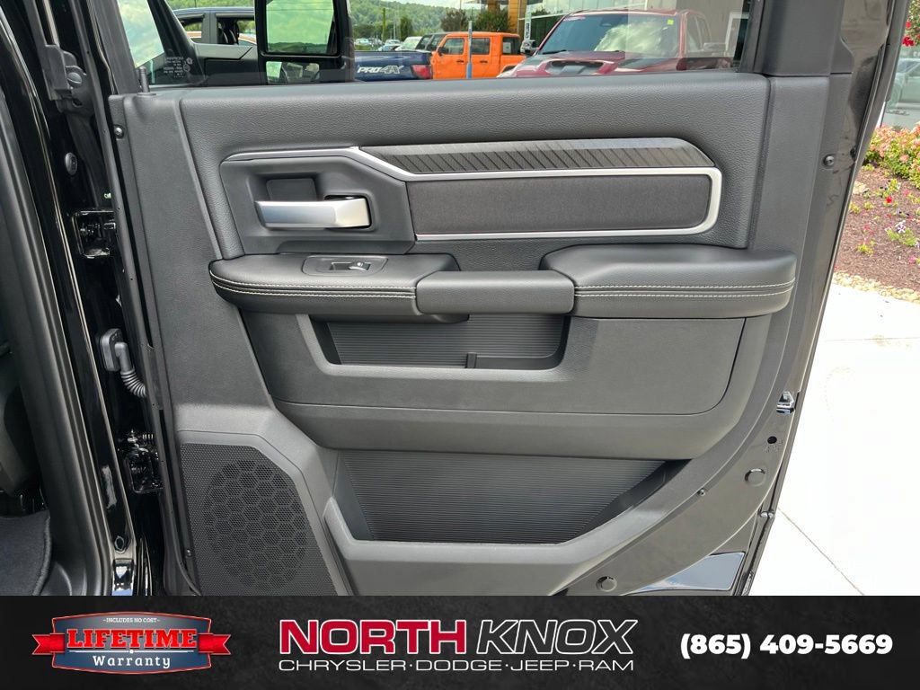 New 2026 RAM 2500 Big Horn AWD/4WD image 26