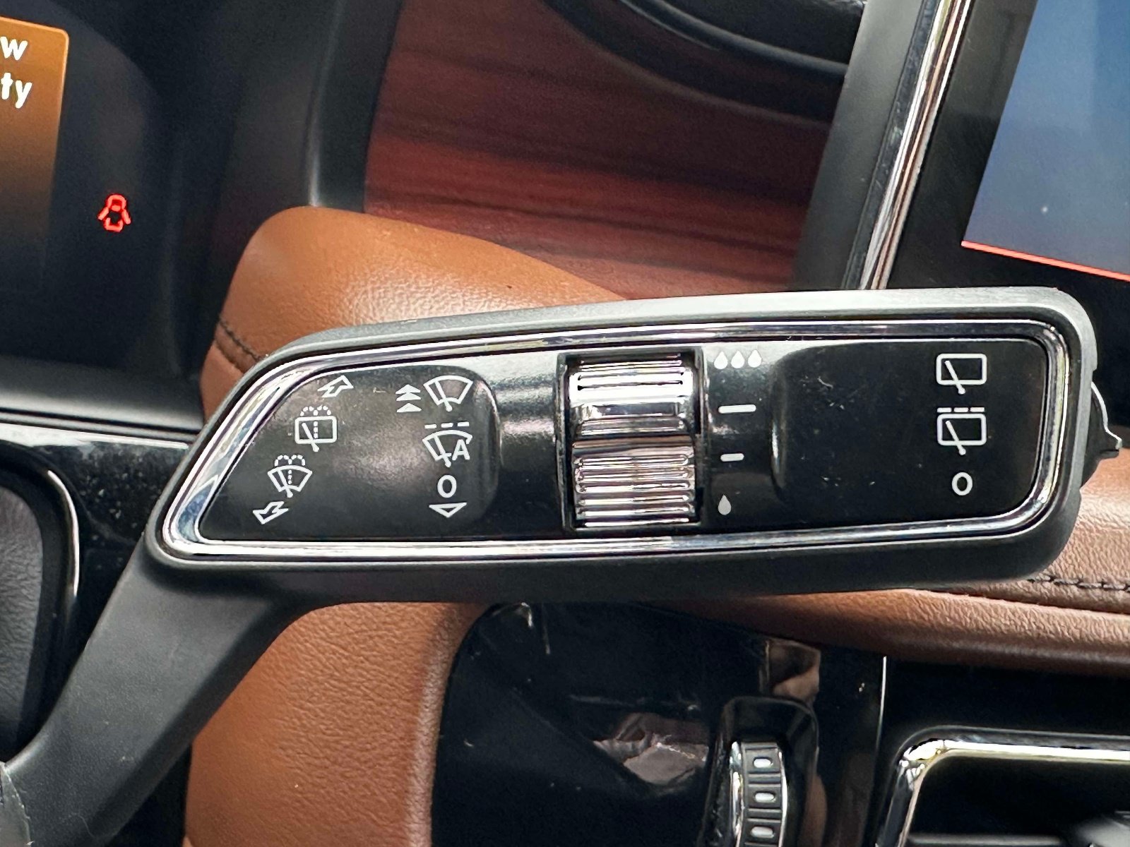 Used 2021 Lincoln Nautilus Reserve AWD/4WD image 15