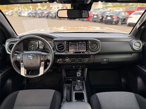 Used 2020 Toyota Tacoma TRD Off-Road image 16