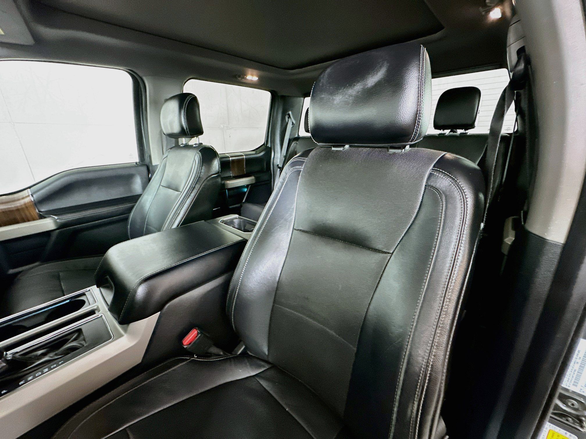 Used 2015 Ford F150 Lariat w/ Equipment Group 502A Luxury AWD/4WD image 20