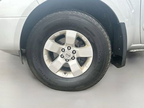 Used 2013 Nissan Frontier SV w/ SV Value Truck Pkg image 30