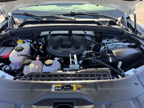 Used 2022 Jeep Grand Cherokee Limited 4xe image 12