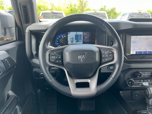 Used 2023 Ford Bronco Big Bend image 38