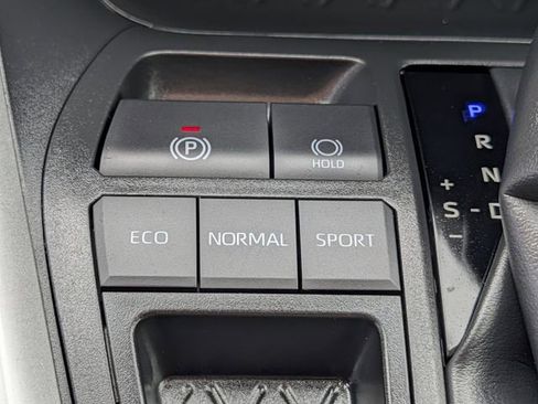 Used 2025 Toyota RAV4 LE FWD image 16
