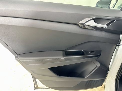Certified 2024 Volkswagen Taos SEL AWD/4WD image 35