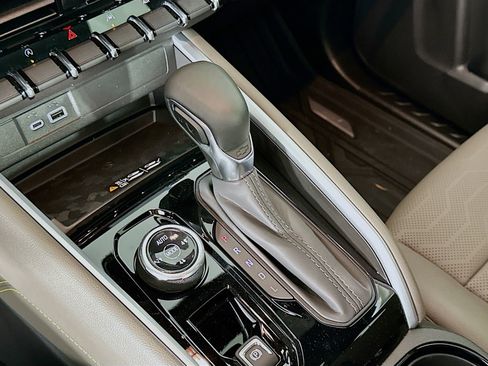 New 2025 Chevrolet Colorado ZR2 w/ Technology Package image 17