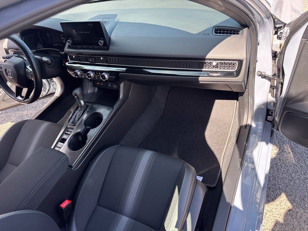 Used 2024 Honda Civic Sport image 28