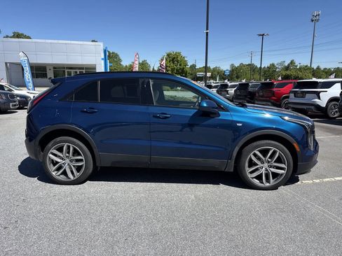 Used 2019 Cadillac XT4 Sport AWD/4WD image 5