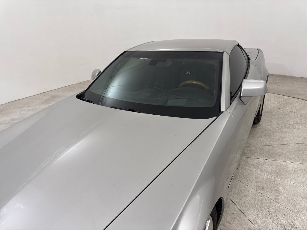 Used 2004 Cadillac XLR RWD image 11