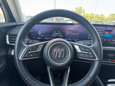 Used 2024 Buick Envision Preferred AWD/4WD image 26