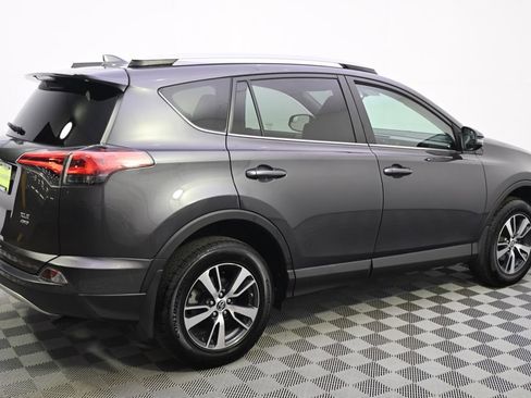 Used 2016 Toyota RAV4 XLE AWD/4WD image 7