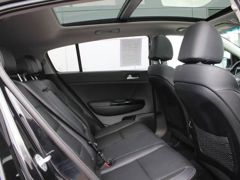 Used 2022 Kia Sportage EX AWD/4WD image 30