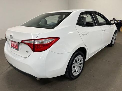 Used 2016 Toyota Corolla LE FWD image 3