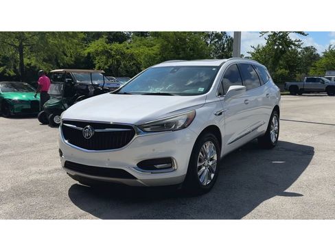 Certified 2018 Buick Enclave Premium w/ Experience Buick Package FWD image 4