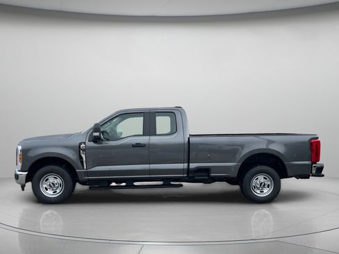 New 2026 Ford F250 XL w/ XL Chrome Package RWD image 6