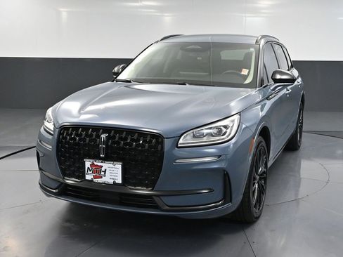 Used 2023 Lincoln Corsair Reserve w/ Jet Appearance Package image 12