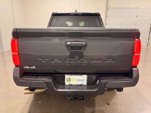 Used 2025 Toyota Tacoma SR5 AWD/4WD image 6