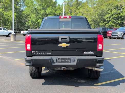 Used 2018 Chevrolet Silverado 1500 High Country AWD/4WD image 4