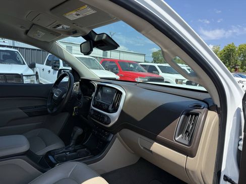 Used 2015 GMC Canyon SLT RWD image 9