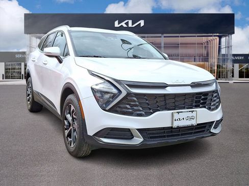 Certified 2023 Kia Sportage EX image 1