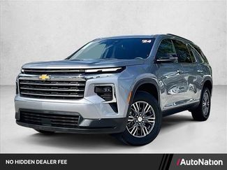 Used 2024 Chevrolet Traverse LT FWD video 1