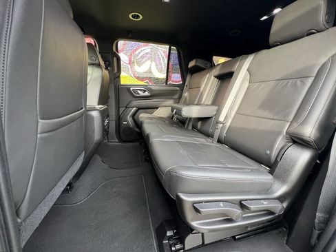 Used 2021 Chevrolet Tahoe LT w/ Luxury Package image 25