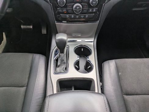 Used 2021 Jeep Grand Cherokee Laredo X image 19