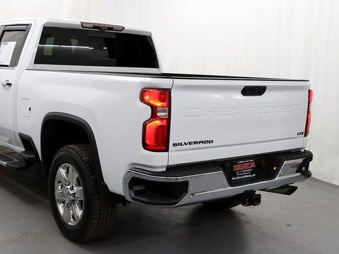 Used 2020 Chevrolet Silverado 2500 LTZ w/ LTZ Plus Package image 9