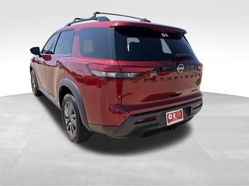 Used 2023 Nissan Pathfinder SV w/ Black Appearance Package AWD/4WD image 8