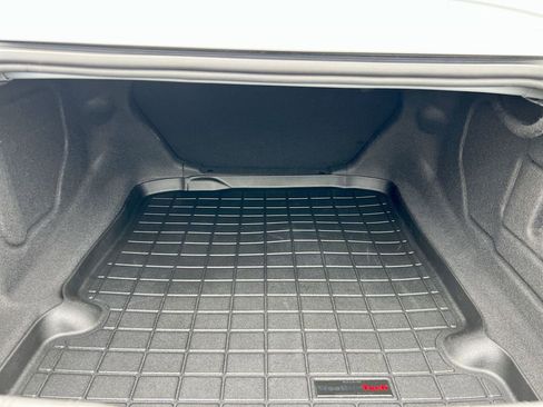 Used 2020 Chevrolet Camaro SS image 21