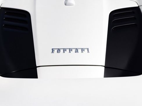 Used 2023 Ferrari F8 Tributo RWD image 36