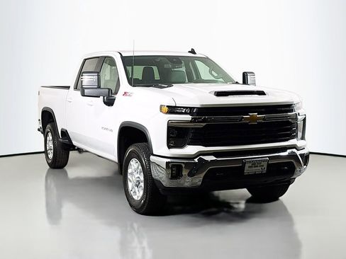New 2026 Chevrolet Silverado 2500 LT image 1