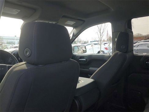 Certified 2023 Chevrolet Silverado 1500 Custom Trail Boss w/ LPO, Dark Essentials Package image 11