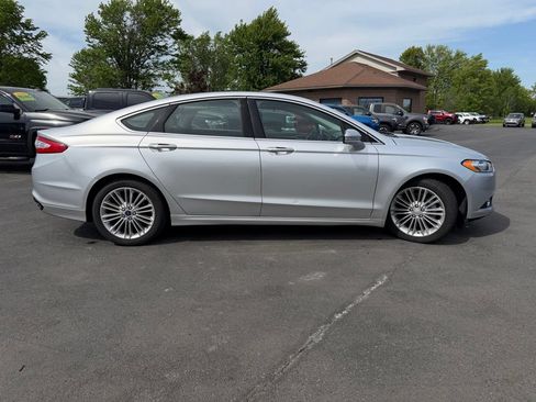 Used 2016 Ford Fusion SE w/ Equipment Group 202A AWD/4WD image 6