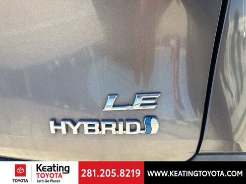 Used 2021 Toyota Sienna LE FWD image 9
